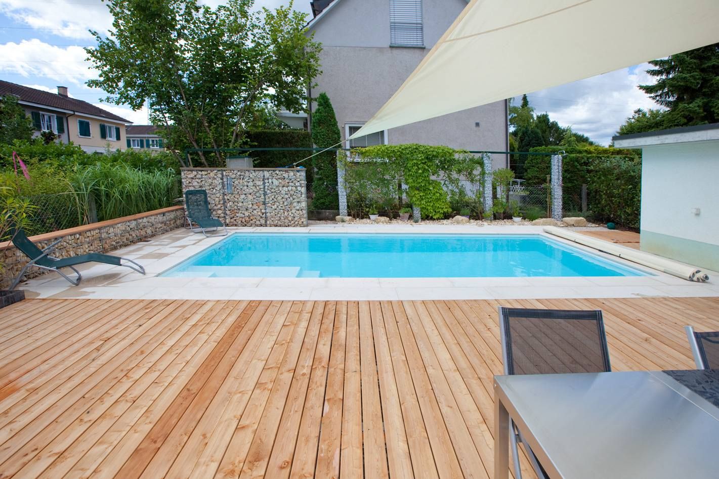 HS Gartenbau GmbH Pool und Holzboden